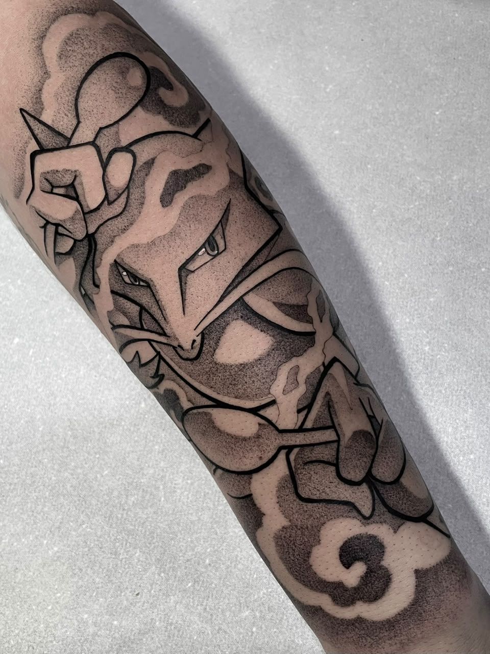 Alakazam com colheres e nuvens